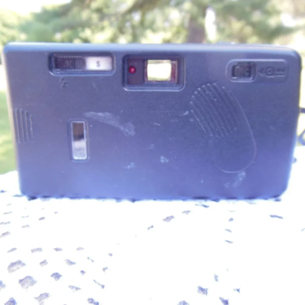 film camera 35mm point and shoot Chinon Brand model Auto 35 DX built in flash